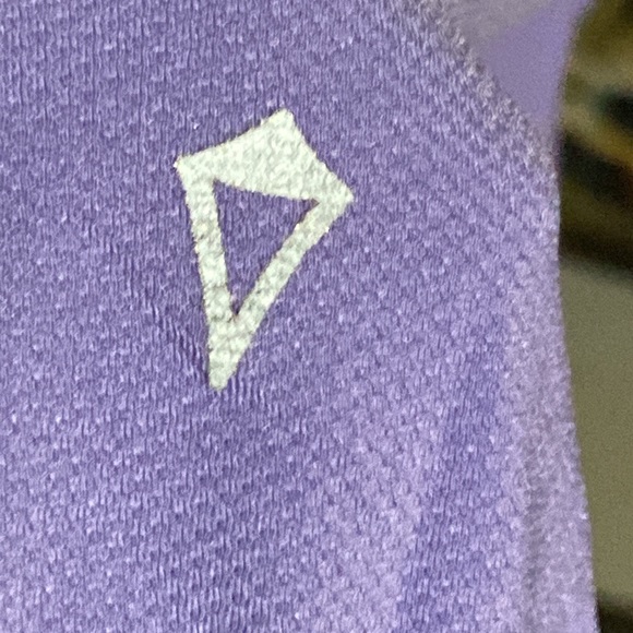 EUC woman’s size 4 (Ivivva by Lululemon) tank - Picture 3 of 6